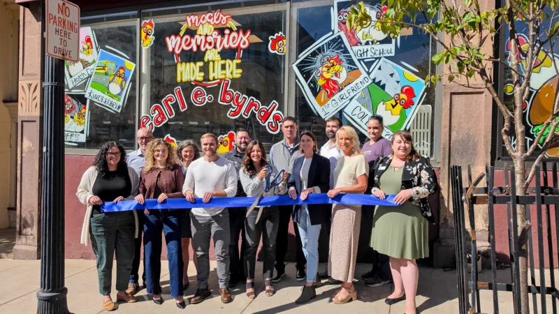 Earl E. Byrds brings all-day breakfast to downtown Marquette